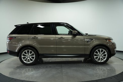 Used 2016 Land Rover Range Rover Sport HSE image 9