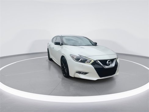 Used 2017 Nissan Maxima SR w/ Midnight Edition image 2