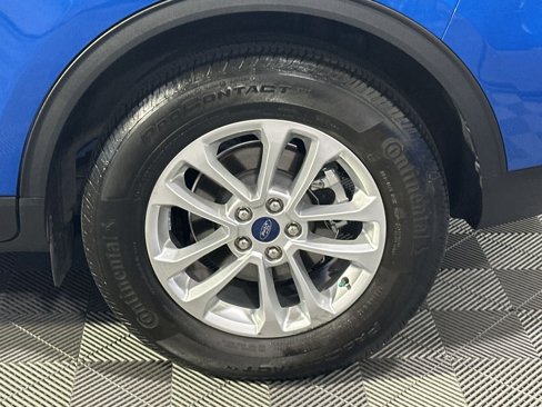 Used 2020 Ford Escape SE image 12