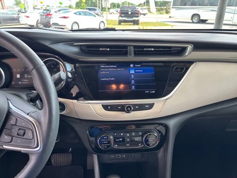 Used 2022 Buick Encore GX Essence w/ Advanced Technology Package image 12