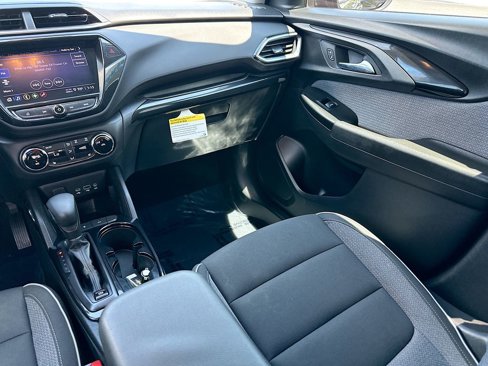 Certified 2021 Chevrolet TrailBlazer LT w/ Convenience Package image 22