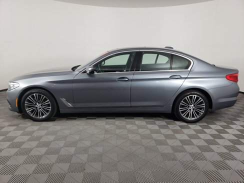 Used 2019 BMW 530i xDrive w/ Luxury Seating Package image 3