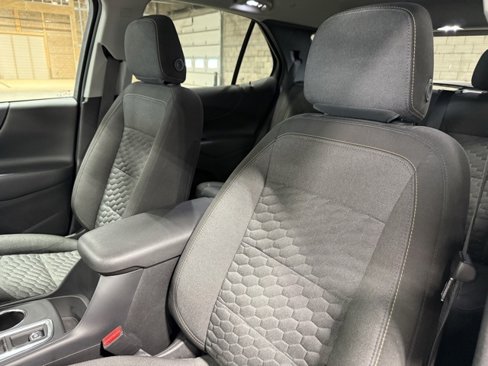 Used 2018 Chevrolet Equinox LT image 10