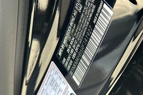 Used 2024 Mercedes-Benz GLC 300 4MATIC image 18