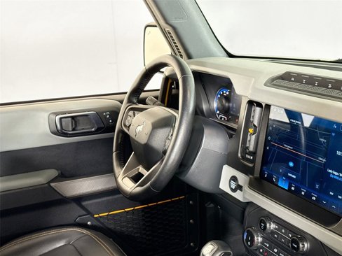 Used 2022 Ford Bronco Badlands image 33