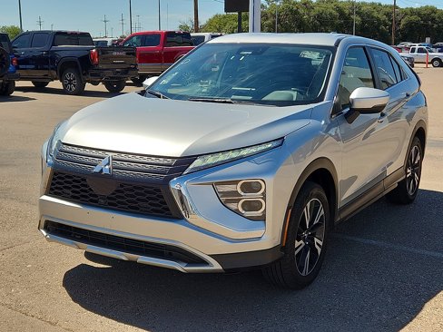 Used 2024 Mitsubishi Eclipse Cross SE image 1