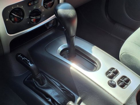 Used 2006 Jeep Liberty Limited image 13