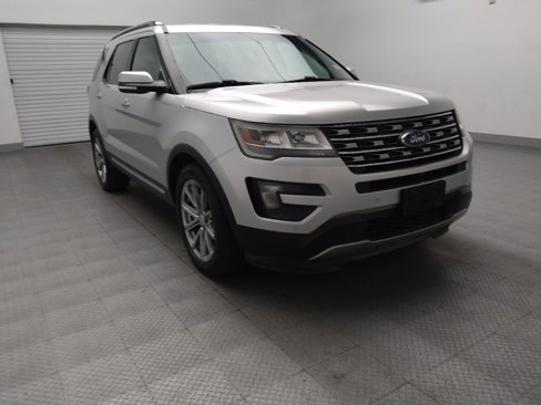 Used 2016 Ford Explorer Limited image 13