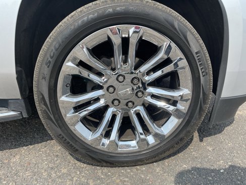 Used 2018 Cadillac Escalade ESV Premium Luxury w/ LPO, Radiant Package image 14