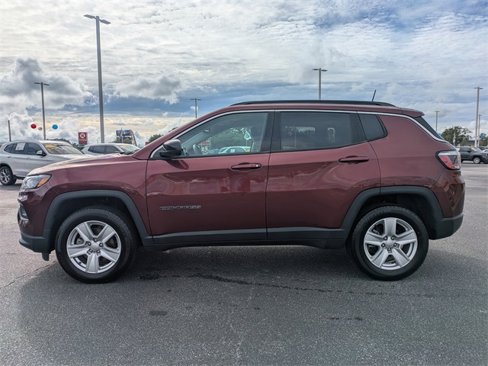 Used 2022 Jeep Compass Latitude image 6