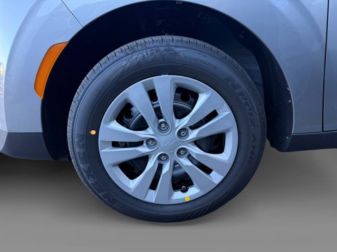 New 2025 Kia Soul LX image 9