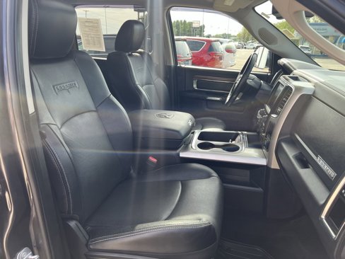 Used 2016 RAM 1500 Laramie w/ Convenience Group image 14