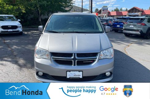 Used 2017 Dodge Grand Caravan SXT image 10