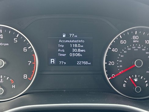 Used 2022 Kia Sportage LX image 32