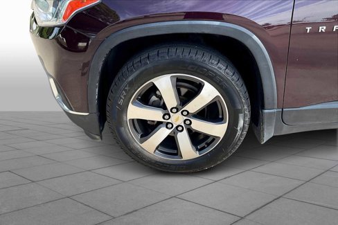 Used 2019 Chevrolet Traverse LT w/ LT Premium Package image 10