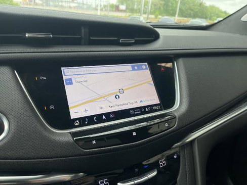 Used 2021 Cadillac XT5 Premium Luxury image 14