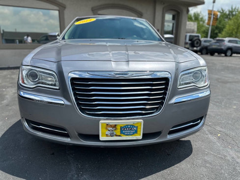 Used 2014 Chrysler 300 image 8