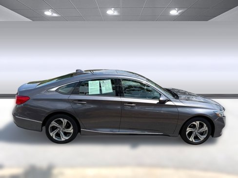 Used 2018 Honda Accord EX image 8