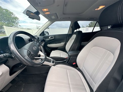 Certified 2022 Hyundai Venue SEL w/ Cargo Package image 34