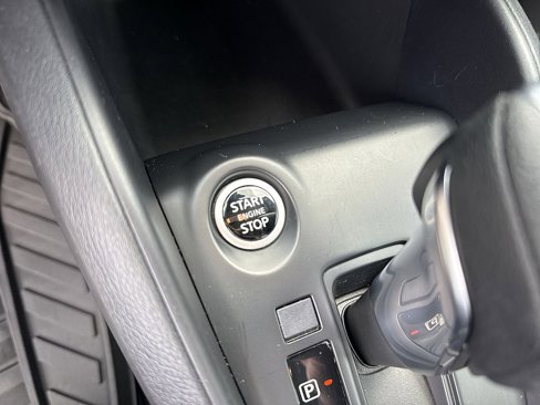 Used 2024 Nissan Kicks S image 17