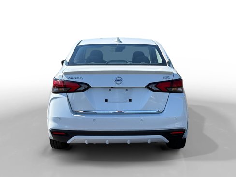 Used 2021 Nissan Versa SR w/ Electronics Package image 4