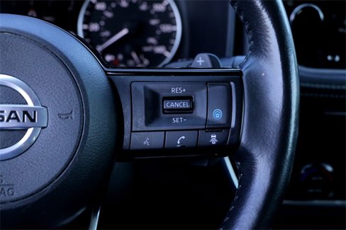 Used 2021 Nissan Rogue SL w/ Premium Package image 13
