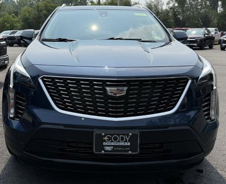 Certified 2019 Cadillac XT4 Luxury w/ Cold Weather Package image 8