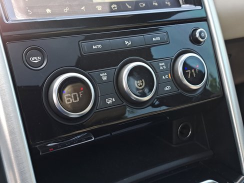 Used 2020 Land Rover Discovery HSE image 30