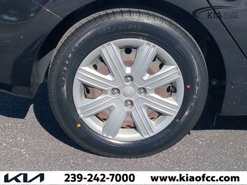 Certified 2021 Kia Rio LX image 10
