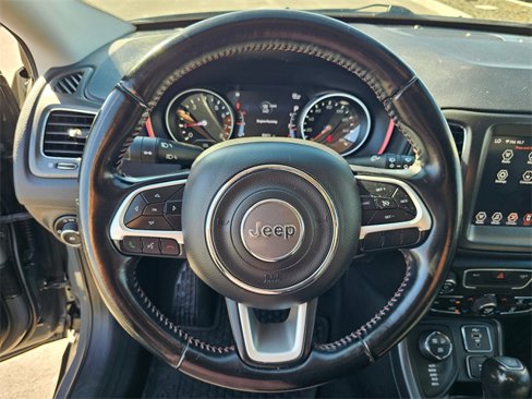 Used 2020 Jeep Compass Trailhawk image 17