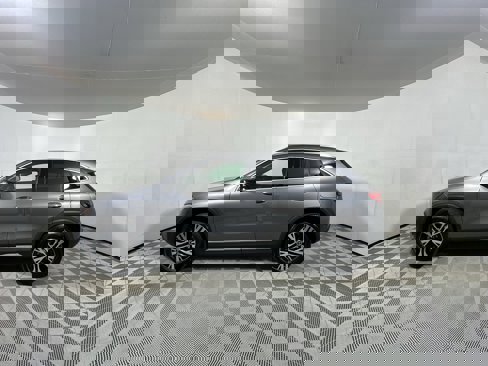 New 2025 Mercedes-Benz GLA 250 4MATIC image 5