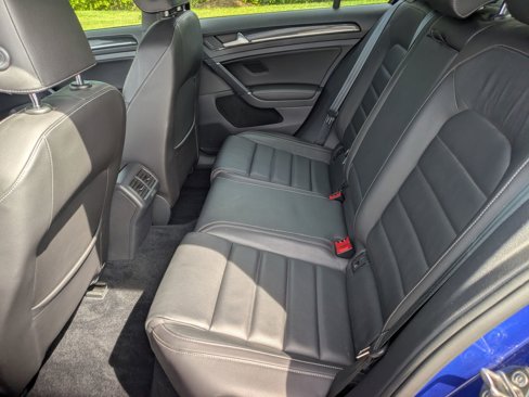 Used 2017 Volkswagen Golf R 4-Door image 23
