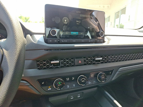New 2025 Honda Accord SE image 8