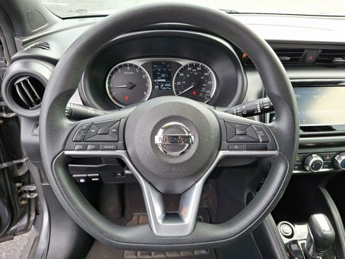 Used 2019 Nissan Kicks S image 15
