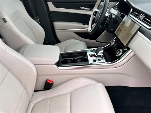 New 2024 Jaguar XF R-Dynamic SE image 8