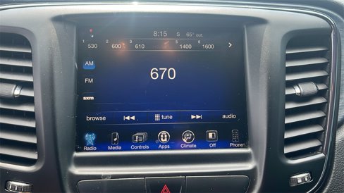 Used 2016 Chrysler 200 S image 22