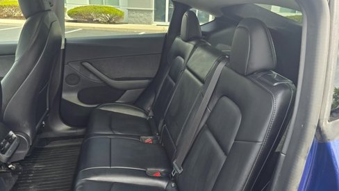 Used 2022 Tesla Model Y Performance image 36