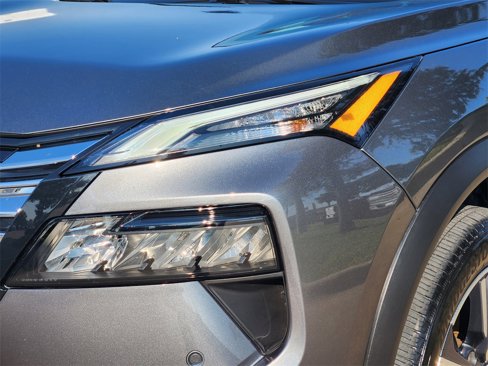 Used 2024 Nissan Rogue SL w/ SL Premium Package image 8