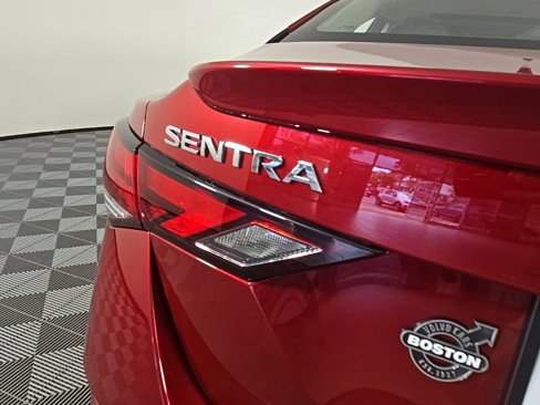 Used 2022 Nissan Sentra SR image 9