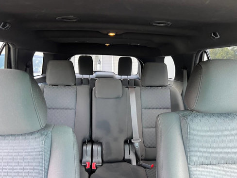 Used 2015 Ford Explorer XLT w/ Equipment Group 201A image 21