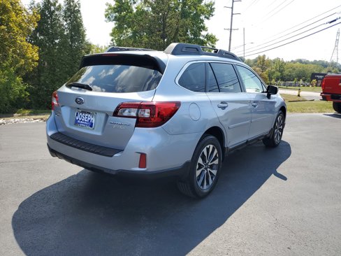 Used 2015 Subaru Outback 2.5i Limited image 3