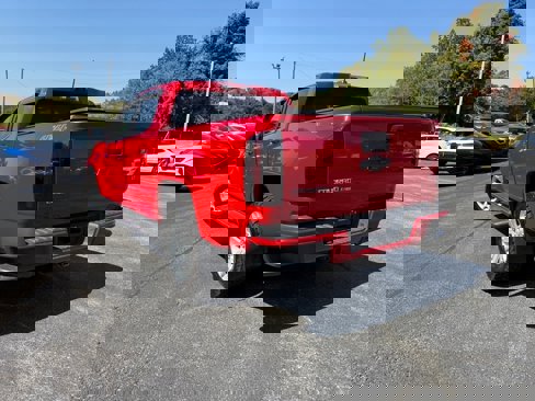 Used 2019 Chevrolet Colorado LT image 6