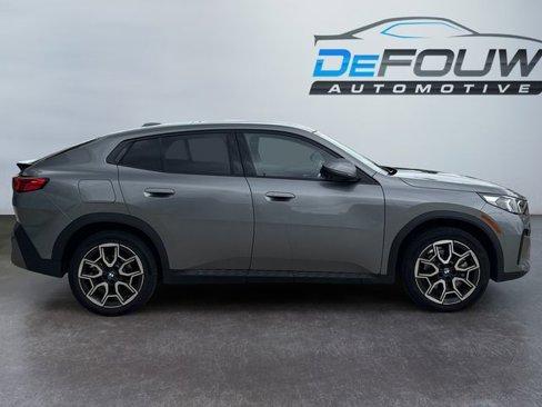 Certified 2025 BMW X2 xDrive28i w/ Convenience Package image 2