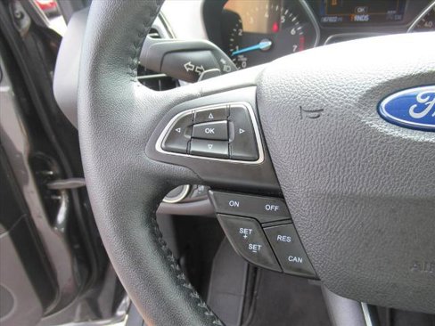 Used 2017 Ford Escape Titanium image 19