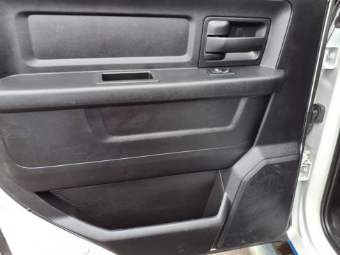 Used 2018 RAM 2500 Tradesman w/ Chrome Appearance Group image 13