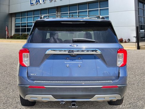 Used 2021 Ford Explorer XLT w/ Equipment Group 202A image 4