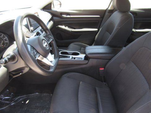 Used 2023 Nissan Altima 2.5 SV image 10