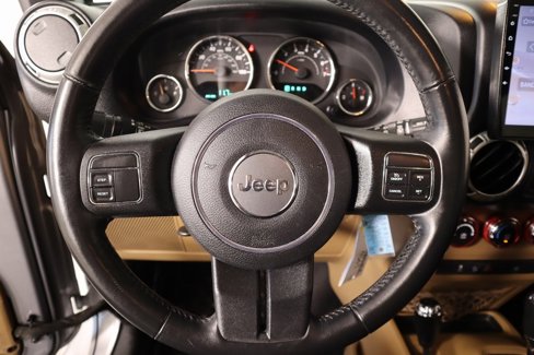 Used 2016 Jeep Wrangler Sahara image 3