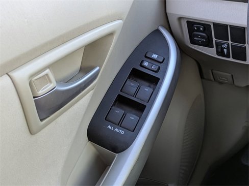 Used 2015 Toyota Prius Four image 23