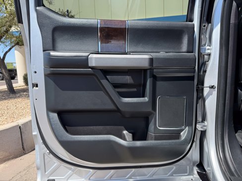 Used 2016 Ford F150 Platinum w/ Equipment Group 701A Luxury image 22